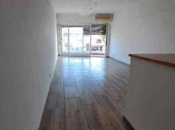 Departamento · 50m² · 3 Ambientes · Departamento en Félix Ballester Al 600