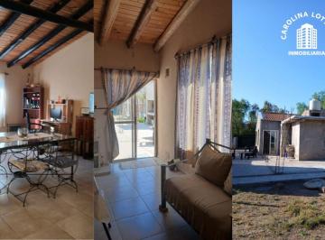 Casa de 5 ambientes, El Challao · Casa de 180 m² con 3 Dorm. en Venta en El Challao