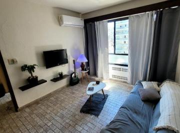 Departamento · 65m² · 3 Ambientes · Departamento en Alquiler - 2 Dorm. 1 Baño - Monserrat