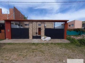 Casa · 108m² · 4 Ambientes · Casa en Venta - 3 Dorm. 1 Baño - La Plata