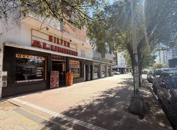 Local comercial · 178m² · 5 Ambientes · Venta| Oportunidad Local Comercial Av Independencia Al 2800