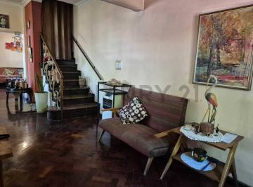 Casa · 220m² · 10 Ambientes · 1 Cochera · Venta de Casa en Martin Zapata Al 500 en La Quinta Sección, Ciudad de Mendoza.