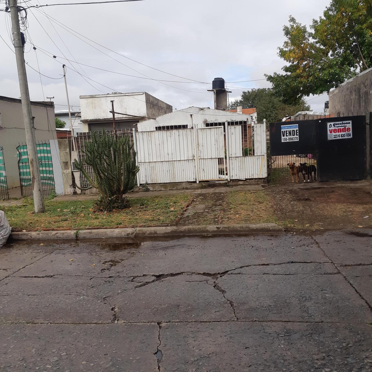 Exelente terreno, con casita prefabricada (sin plano) todos los servicios