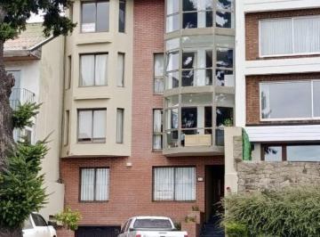 Departamento · 100m² · 4 Ambientes · 1 Cochera · Alquiler - Dpto Centrico de Dos Dorm. Frente Al Lago Nahuel Huapi