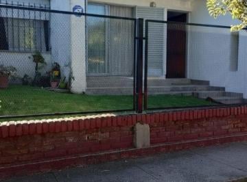 Casa · 153m² · 5 Ambientes · 1 Cochera · Casa en Cosquin a 2 Cuadras del Centro