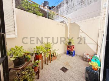 PH · 59m² · 3 Ambientes · Venta de PH de Dos Dorm. y Patio en La Plata