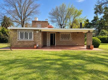 Casa · 100m² · 5 Ambientes · Casa Quinta, 3 Dorm., San Geronimo 363, Roldan Barrio Los Aromos.