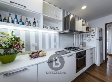 Casa · 268m² · 4 Ambientes · 2 Cocheras · Venta Casa 3 Dorm Categoria - Cerro de Las Rosas