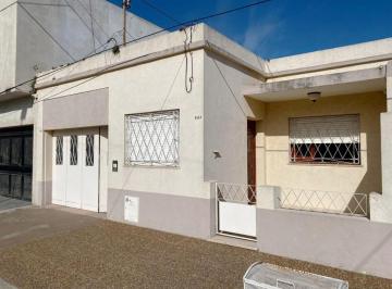 Casa · 160m² · 3 Ambientes · Casa en Venta - 2 Dorm. 1 Baño - Pergamino
