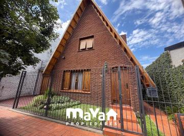 Casa · 162m² · 4 Ambientes · 2 Cocheras · Casa en Venta Zarate