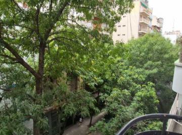 Departamento de 2 ambientes, Balvanera · Excelente Departamento de 2 Ambientes Al Frente con Balcón con Orientación E/n y o