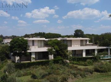 Casa · 640m² · 10 Ambientes · Venta Casa 4 Dorm. en Pilará, Barrio La Diligencia