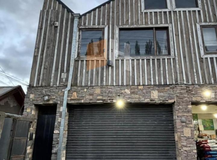 Local comercial · 108m² · 3 Ambientes