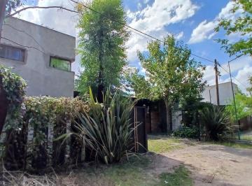 Casa · 118m² · 3 Ambientes · 2 Cocheras · Casa Barrio Las Banderitas, City Bell. 2 Dorm. - Parque