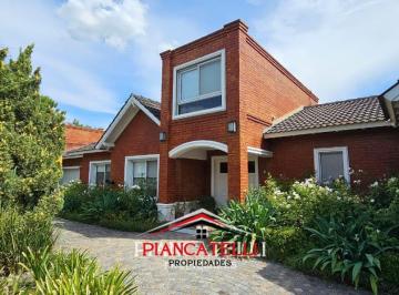 Casa · 284m² · 5 Ambientes · 6 Cocheras · Casa en Venta con 5 Ambientes en San Patricio