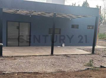 Casa · 70m² · 2 Dormitorios · 1 Cochera · Venta de Casa en Rodeo del Medio