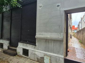 PH de 3 ambientes, La Paternal · PH Tipo Chorizo con Local Al Fernte Ideal Reciclar y Ampliar en La Paternal
