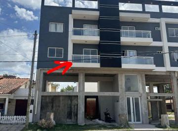 Departamento de 2 ambientes, Mar de Ajó · Depto Dos Amb. en 1.º Piso a Estrenar - 5 Cuadras de La Playa