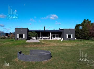 Campo · 238m² · 5 Ambientes · 1 Cochera · Casa en Venta 5 Ambientes Barrio Cerrado de Chacras Haras El Malacate Exaltacion de La Cruz