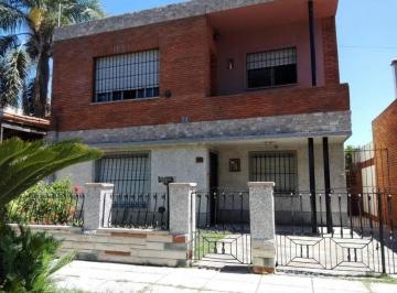 Casa · 140m² · 6 Ambientes · 1 Cochera · Venta Casa Multifamiliar 6 Amb Moron