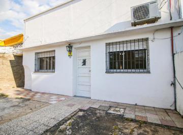 Casa · 85m² · 4 Ambientes · 1 Cochera · Venta - Casa 4 Amb con Jardin - Burzaco