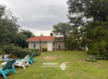 Casa · 85m² · 3 Ambientes · 1 Cochera · Casa en Venta en Santa Cruz del Lago con Pileta