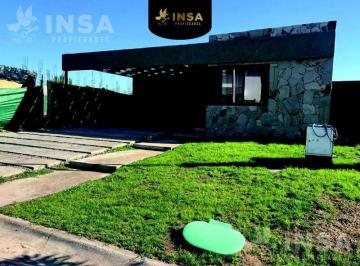 Casa · 135m² · 5 Ambientes · 2 Cocheras · Casa en Barrio Lar de Terrada Lujan de Cuyo