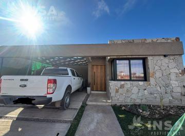 Casa · 135m² · 5 Ambientes · 2 Cocheras · Casa en Barrio Lar de Terrada Lujan de Cuyo