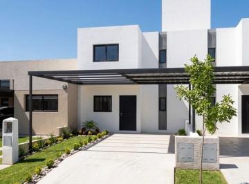 Casa de 5 ambientes, Córdoba · Docta - 3 Dorm + 3 Baños - en Construccion