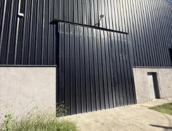 Bodega-Galpón · 300m² · 1 Cochera · Alquiler de Galpón de 300 m a m del Acceso Oeste K42