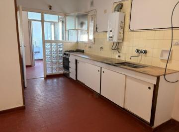 Departamento · 70m² · 3 Ambientes · 1 Cochera · Depto Centro 3 Amb Mas Cochera - Jujuy 2500