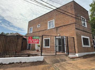 Casa de 2 ambientes, Posadas · Casa con 3 Dormitorio de 100 m² en Alquiler en Los Aguacates