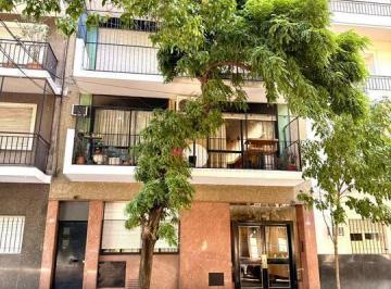 Departamento · 122ha · 4 Ambientes · Departamento en Peña 2400