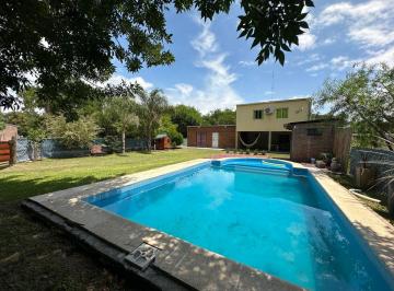 Quinta vacacional de 3 ambientes, Arroyo Leyes · Casa Quinta Prox. a La Comuna de Arroyo Leyes
