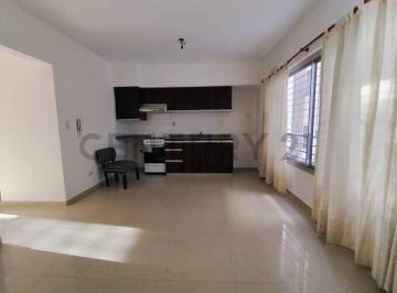 Departamento · 42m² · 2 Ambientes · 1 Cochera · Alquiler Departamento en Moron - 2 Ambientes con Cochera Cubierta