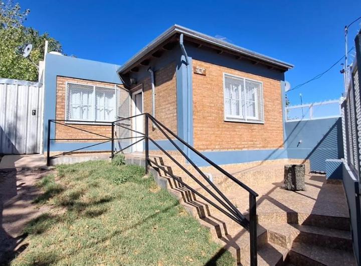 Casa · 60m² · 4 Ambientes · 1 Cochera