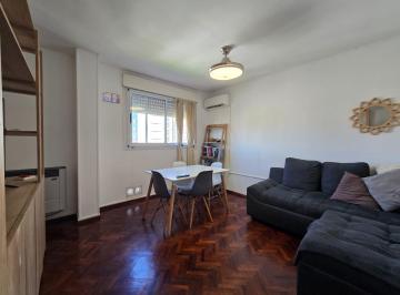 Departamento · 74m² · 4 Ambientes · Santiago 762 - 3 Dorm.