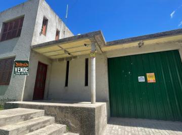 Casa · 765m² · 3 Ambientes · Casa a Terminar - Oportunidad - Molinari