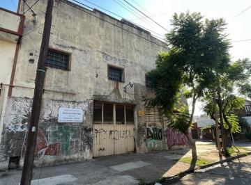 Depósito , Lanús · En Venta Galpon de Aprox 470 m con Deposito y Oficinas en Lanus o
