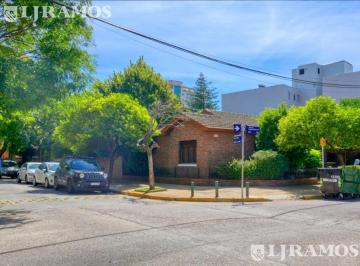 1 · Casa en Beccar - Vias/rolon
