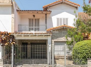 Casa · 250m² · 5 Ambientes · 1 Cochera · Venta Casa con Gran Lote en Área Central en Haedo Norte