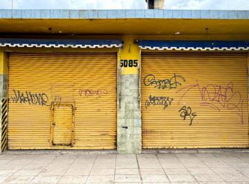 Local comercial · 210m² · 4 Ambientes · Venta Locales y Casa Los Polvorines Malvinas Argentinas