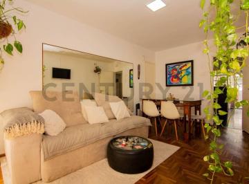 Casa · 97m² · 6 Ambientes · 1 Cochera · Venta Casa de 2 Dorm. en Sarmiento, Rosario