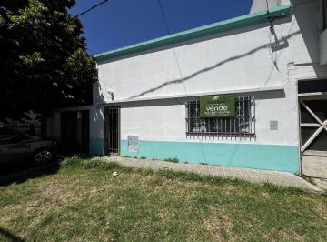 Casa de 4 ambientes, La Plata · Casa con Cochera y Fondo