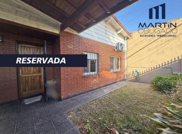 Casa · 215m² · 4 Ambientes · 1 Cochera · Venta de Casa en Bella Vista 3 Ambientes
