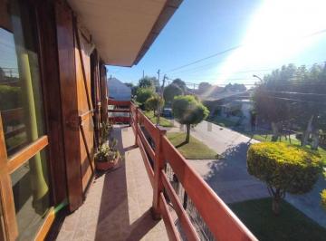 Casa · 188m² · 6 Ambientes · 2 Cocheras · Casa 6 Ambientes Barrio Malvinas Argentinas, Mar del Plata