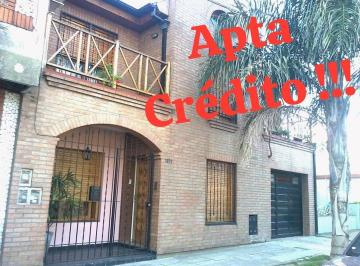 Casa · 190m² · 6 Ambientes · 2 Cocheras · Casa, Amplia y Exelente Ubicacion en El Palomar