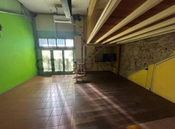 PH · 98m² · 3 Ambientes · 1 Cochera · Venta PH Monte Castro