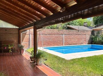 Casa · 155m² · 5 Ambientes · Casa Venta Ingeniero Maschwitz Centro - Escobar - 5 Ambientes - Quincho - Pileta - Paseo Mendoza