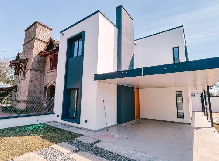 Casa · 140m² · 3 Dormitorios · 1 Cochera